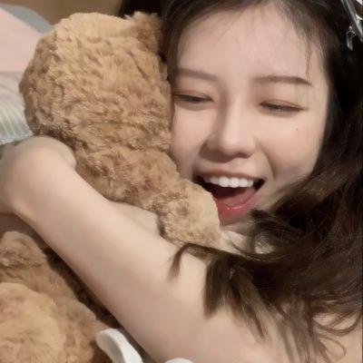以遇刺为生的女人